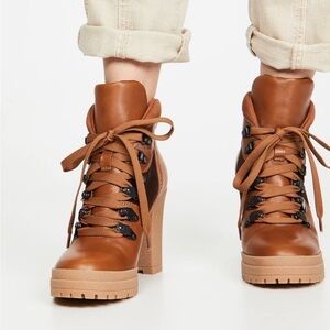 NEW See by Chloé
Women's Aure High Block Heel Booties size 40 WTB